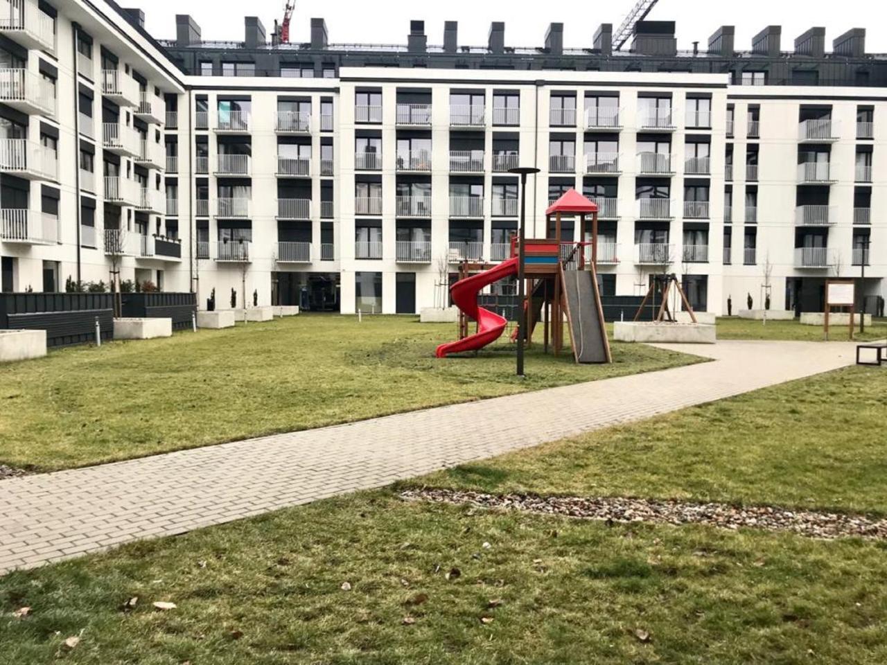 Apartamenty Zajezdnia Mtp Poznan Exterior photo